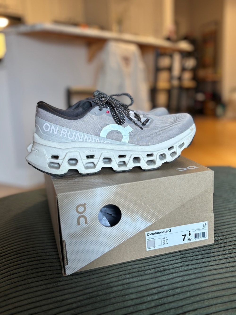 On Running Cloudmonster 3 Women’s Running Shoe - Light Gray/White